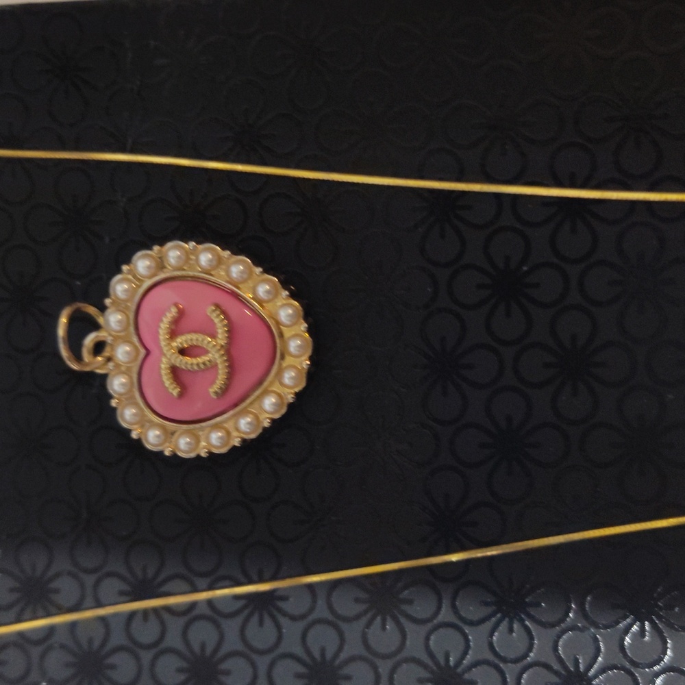 Pink and Gold Heart CC Zipper Pull - Picture 2 of 4
